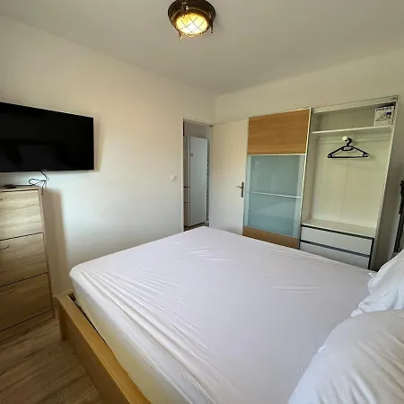 Apartment T2-4 Pers-terrasse - 200m Sea *